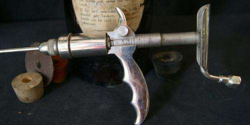 Vintage N.J Philips Sayers non-automatic Drench Gun and Drenching Bottle