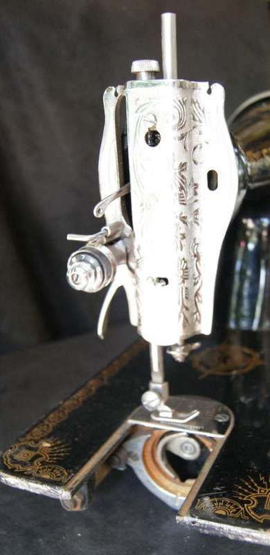 Vintage Singer Industrial Sewing Machine 15K Late 40s Early 50s