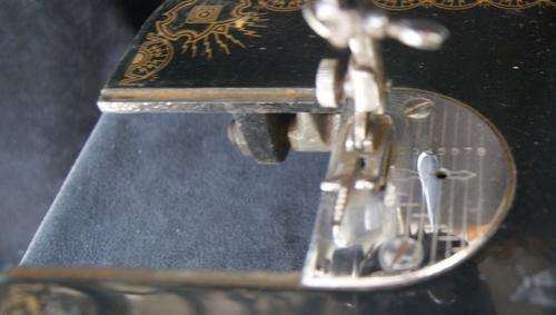 Vintage Singer Industrial Sewing Machine 15K Late 40s Early 50s