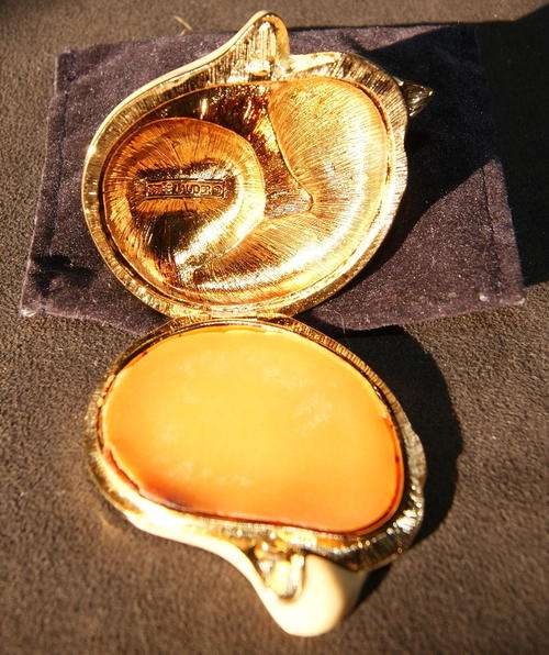 Vintage Estee Lauder Solid Perfume Sleeping Cat White Linen Fragrance