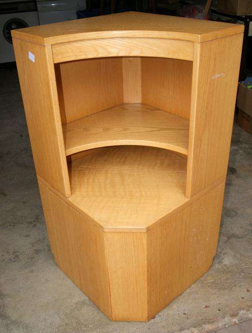 Vintage 1970's Oak Bedroom Corner Unit - @@@ CRAAZZZYYY R1 START