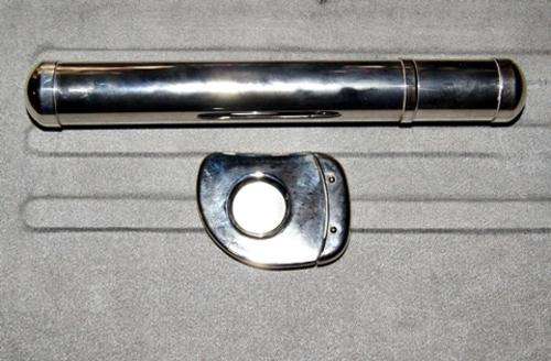 STUNNING BOXED SET OF CIGAR HOLDER AND CIGAR CUTTER @@@ CRAAZZYYY LOW START
