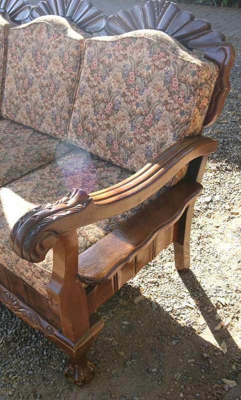 Imbuia Ball and Claw 3 Seater Riumpie Chair