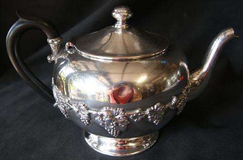 Vintage Wm Rogers Silver EP on Copper Tea Pot Grapes Pattern 