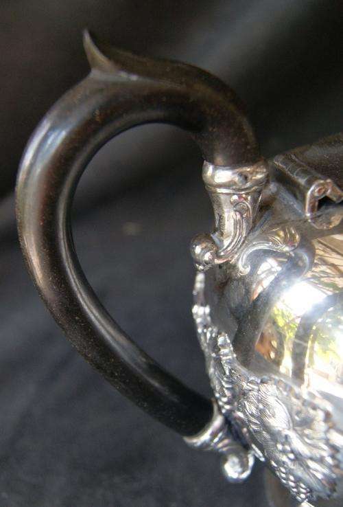 Vintage Wm Rogers Silver EP on Copper Tea Pot Grapes Pattern 