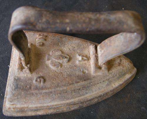 Vintage Cast Iron No.6 Stove Top Iron
