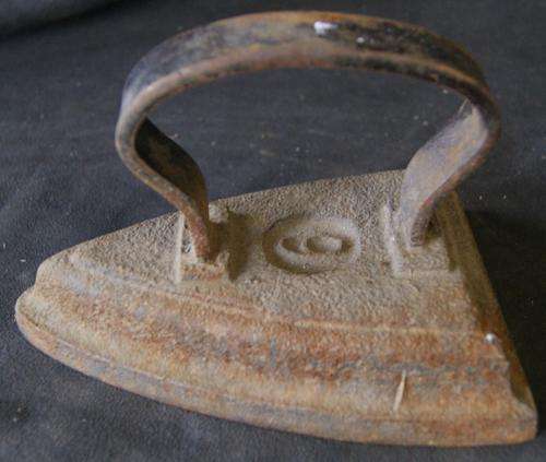 Vintage Cast Iron No.6 Stove Top Iron