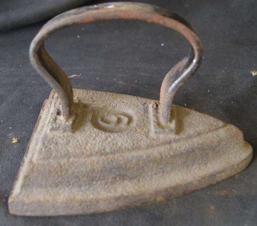 Vintage Cast Iron No.6 Stove Top Iron