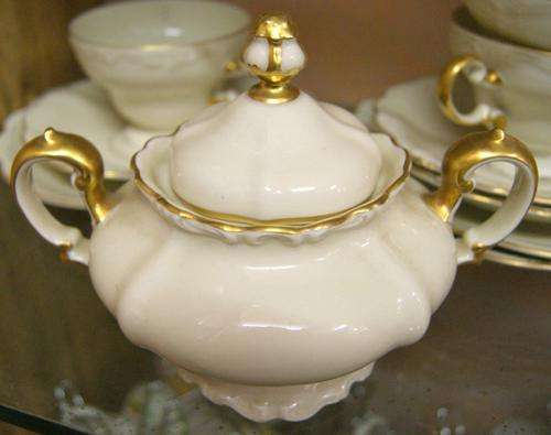 Vintage Rosenthal Pompadour Fine Bone China 6 Trios, Milk Jug, Sugar Bowl and Large Teapot Tea Set