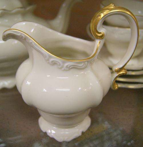 Vintage Rosenthal Pompadour Fine Bone China 6 Trios, Milk Jug, Sugar Bowl and Large Teapot Tea Set