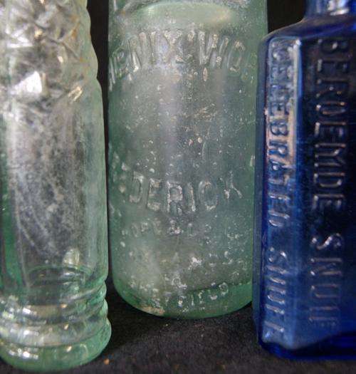 Assorted set of 3 Drinks Bottles