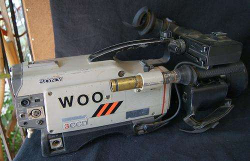 Vintage Sony DXC-3000AP 3CCD Broadcast TV Camcorder + Fujinon TV-Z Lens