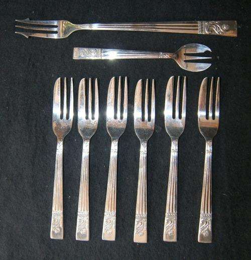 Vintage Silver Plate Set of 6 Cake Forks and Pickle and Olive Fork