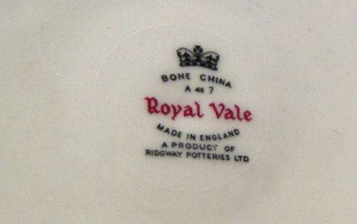 Vintage Ridgway Royal Vale Bone China Porcelian Teacup Trio