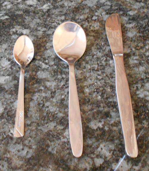 Stunning Air Portugal Teaspoon, Soup Spoon and Knife @ Crazy R1 Start