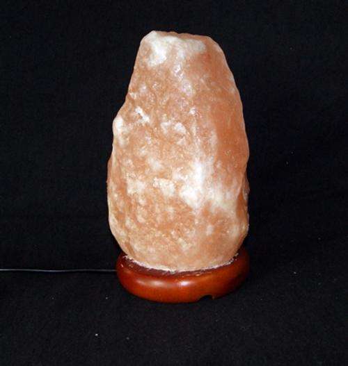 A STUNNING ROSE QUARTZ LAMP IN GOOD WORKING ORDER @@@ LOW START