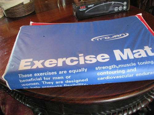 A GOOD QUALITY TROJAN EXERCISE MAT IN EXCELLENT CONDITION