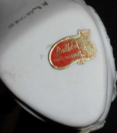 Vintage Balboa Porcelain Ornamental Pair of High Heel Shoes