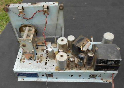 Vintage Vacuum Tube Radio