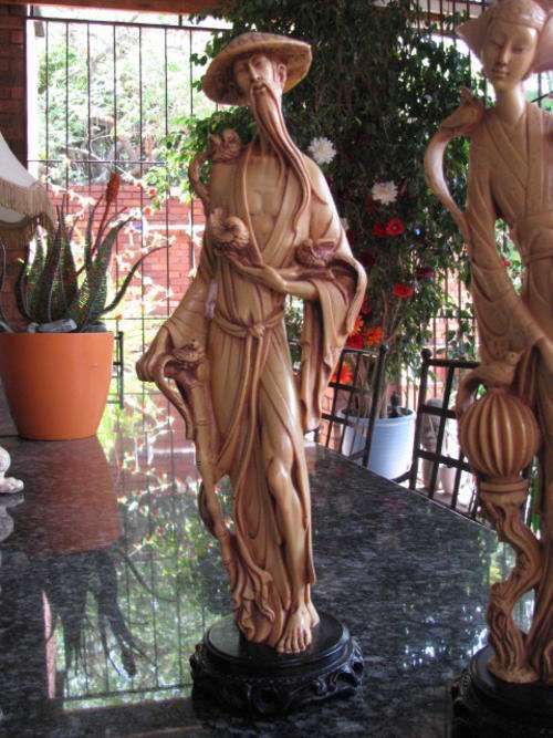 MALE CHINESE FIGURINE.... A LARGE FIGURE....... LOVELY ITEM