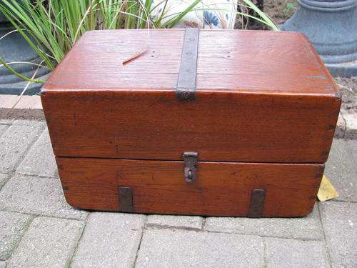 TEAK CHEST ...... SMALL KIST