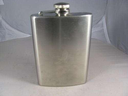 NEVER BEEN USED FLIGHT OF THE FISH EAGLE HIP FLASK @@@ CRAZY R1 START