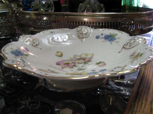 STUNNING ROSENTHAL CAKE / CUPCAKE PLATE ON PLINTH