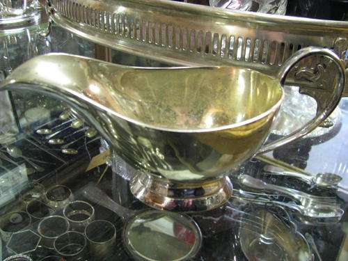 GRAVY BOAT