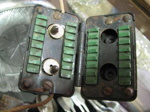 *** ANTIQUE BLADE SHARPENER...... THIS IS EXCEPTIONALLY OLD ***