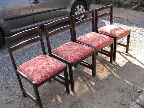@@ SET OF 4 BEAUTIFULLY UPHOLSTERED CHAIRS @@