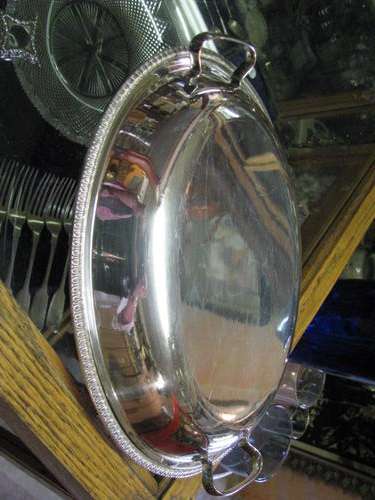 +*+*+*LOVELY OLD VEGETABLE DISH WITH LID.+*+*+