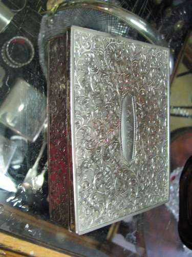 A LOVELY DETAILED BOX WITH ALL OVER PATTERN