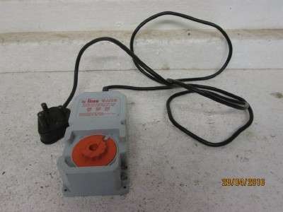 HO SCALE: LIMA CONTROLLER - LOT 766H