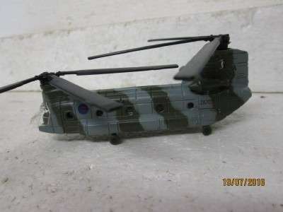 MAISTO : TAILWINDS CH-47 CHINOOK HELICOPTER - LOT 459J