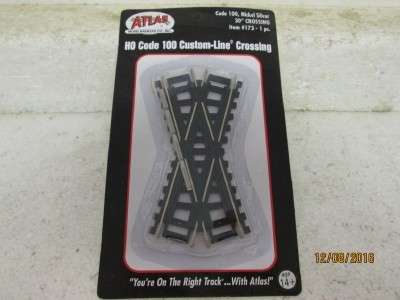 HO/OO SCALE : ATLAS 30 DEGREE CROSSING - LOT 699J