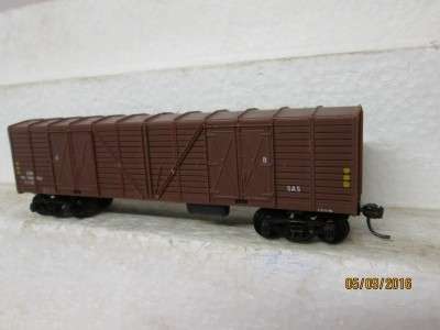 HO SCALE : LIMA SAR BROWN OZ BOX CAR - LOT 932J