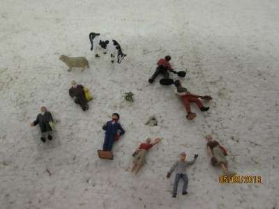 HO SCALE : FIGURINES AND ANIMALS - LOT 969J