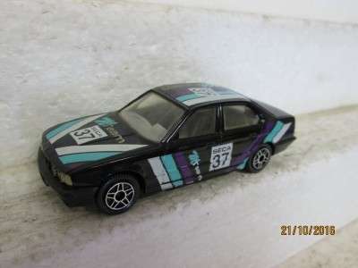 DIE CAST  1:43 SCALE YATMING BMW 5 SERIES - LOT 636K