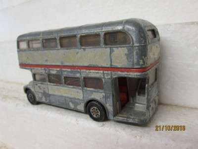 DIE CAST CORGI BUS - LOT 642K