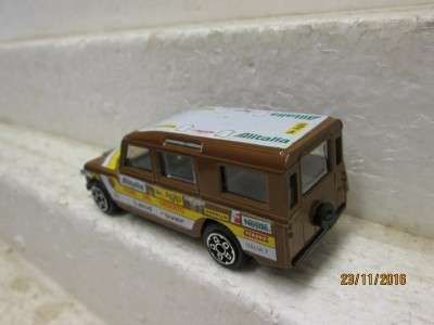 DIE CAST BBURAGO : LANDROVER - LOT 792K