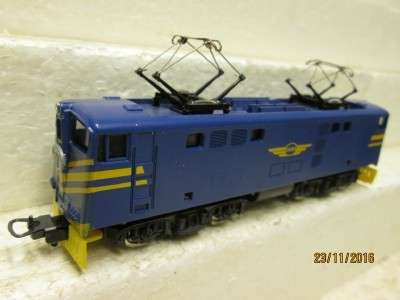 HO SCALE LIMA SAR BLUE 5E ELECTRIC LOCO DUMMY - LOT 865K