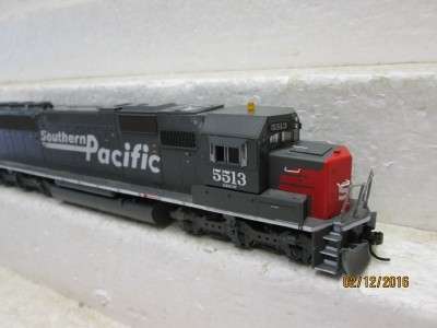 HO SCALE ATHEARN SD50 SOUTHERN PACIFIC DIESEL LOCO (DCC READY) - LOT 863K