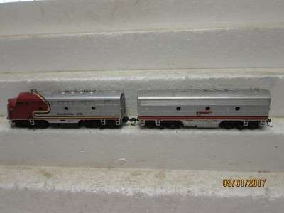 HO SCALE MODELPOWER SANTE FE A+B DIESEL LOCOS - LOT 200L