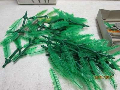 HO SCALE PREISER x9 TALL PALM TREES - LOT 311L