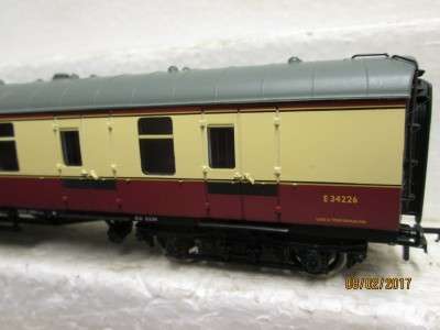 OO SCALE : BACHMANN x3 BR MK1 PASSENGER COACHES - LOT 486L