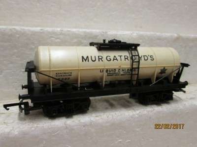 OO SCALE : TRI-ANG LIQUID CHLORINE TANKER - LOT 670L