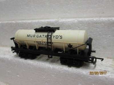 OO SCALE : TRI-ANG LIQUID CHLORINE TANKER - LOT 670L
