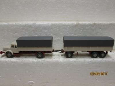 HO SCALE : WIKING TRUCK AND TRAILER - LOT 724L