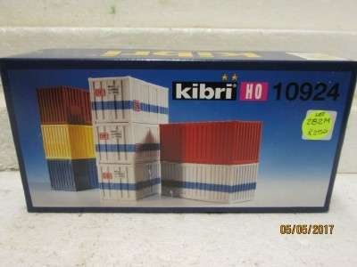 HO SCALE : KIBRI x8 20' CONTAINERS - LOT 282M
