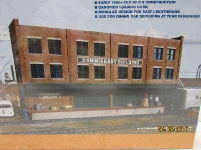 HO SCALE : WALTHERS CORNERSTONE SERIES : COMMISSARY / FREIGHT TRANSFER BUILDING  KIT - LOT 306M